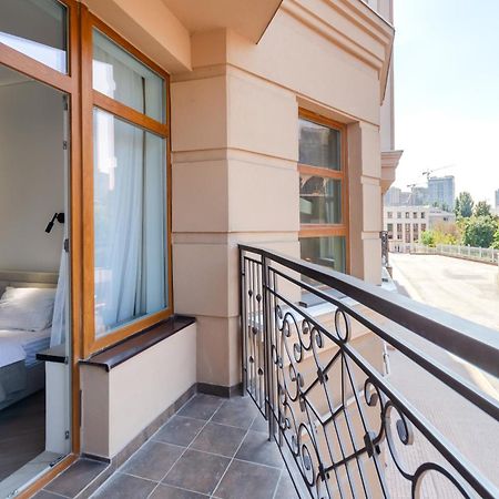 Petrovdom 2-76 Luxury Living In Rc Pechersk Plaza Kiev Esterno foto